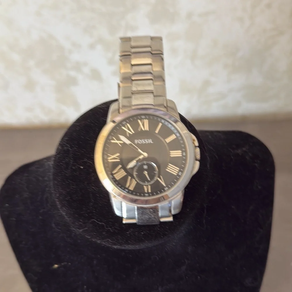 Fossil Grant Watch Stainless Steel Construction and Black Analog Dial